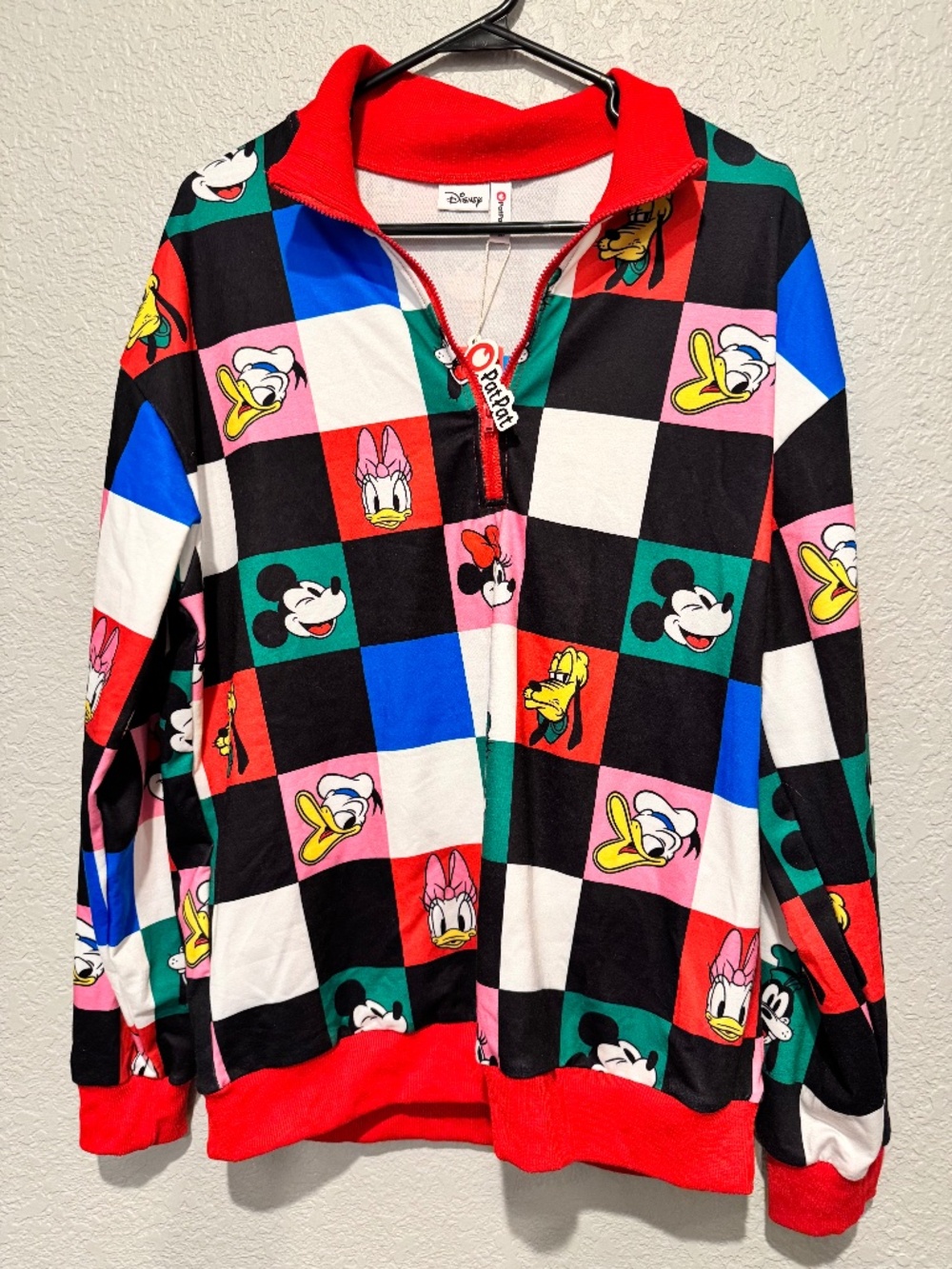 Disney, long sleeve shirt half zip
